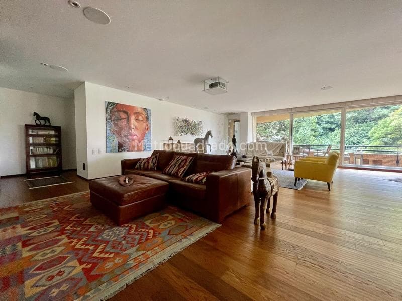 Apartamento en Altos del Retiro