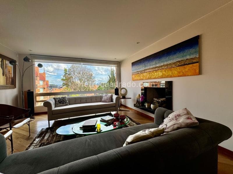 Apartamento en Los Rosales