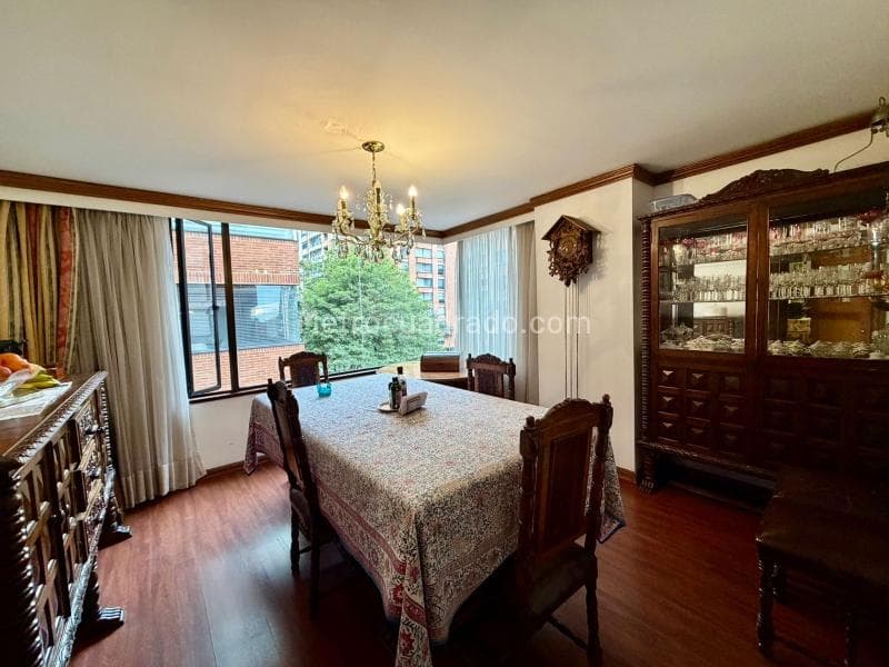 Apartamento en Chicó Santa Bárbara, foto 4 de 18