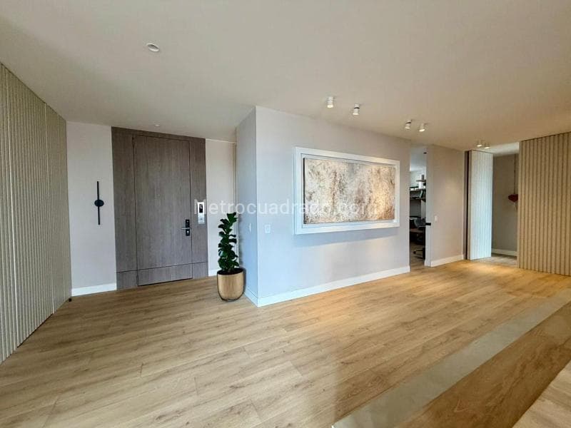 Apartamento en Las Rosales 4
