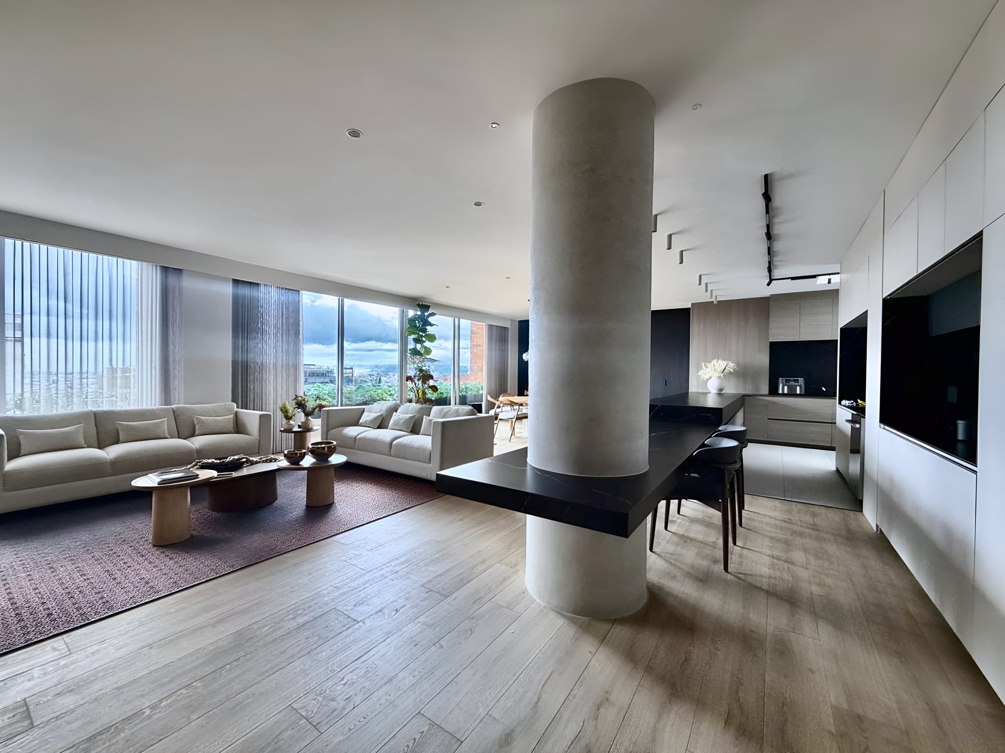 Apartamento en Las Rosales, foto 2 de 20