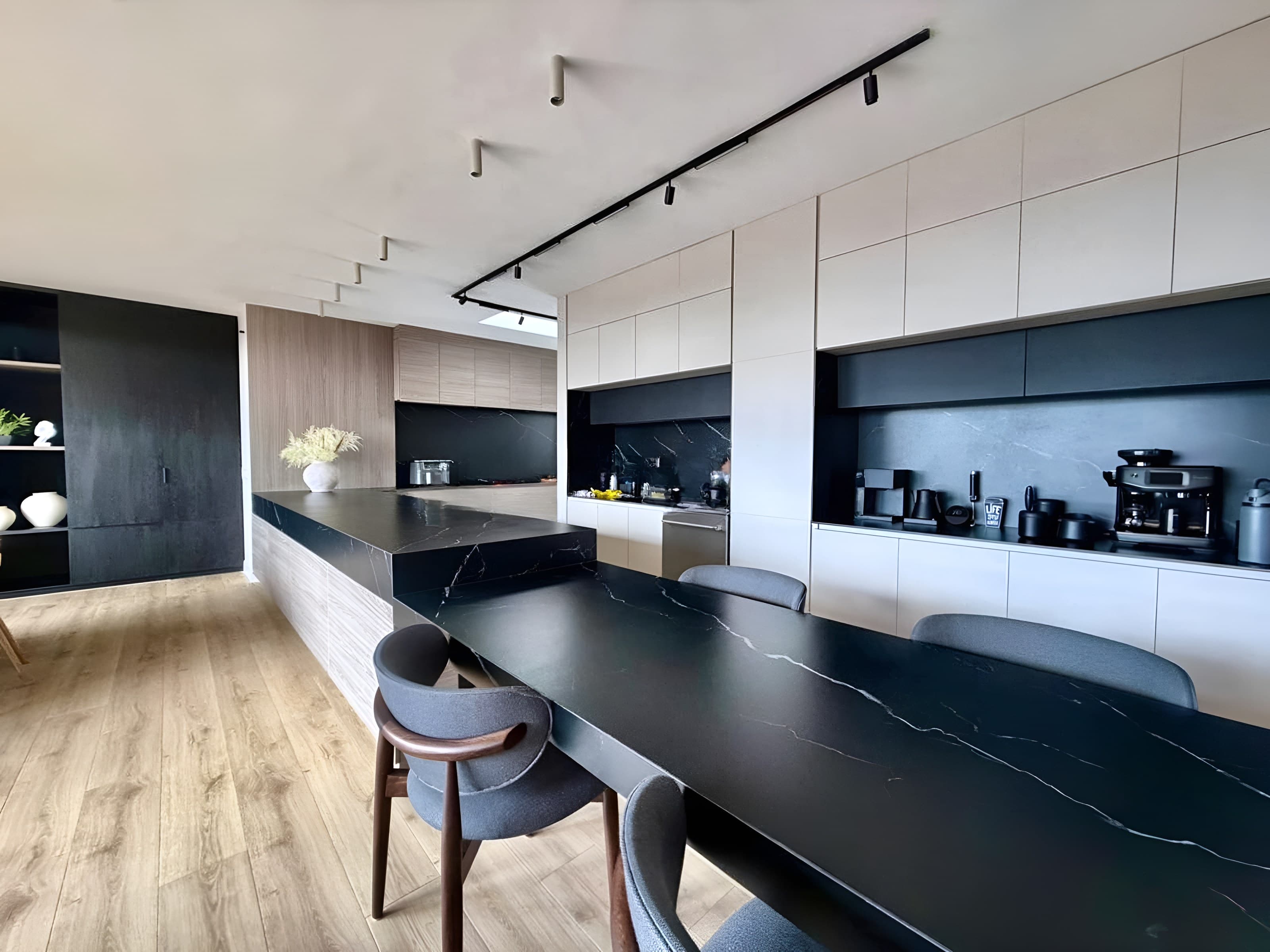Apartamento en Las Rosales, foto 5 de 20